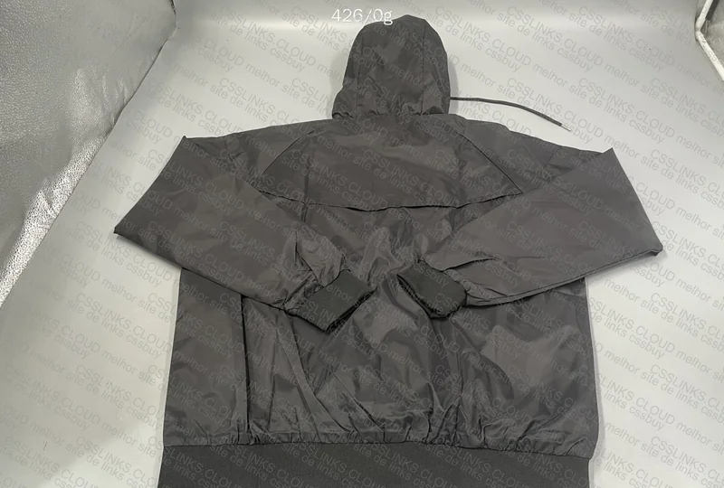 Nike Windbreaker 4