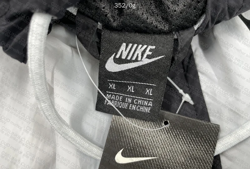 Nike Windbreaker 4