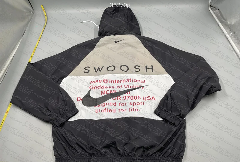 Nike Windbreaker 5