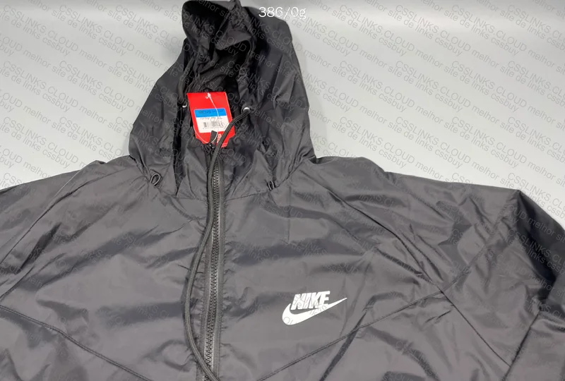 Nike Windbreaker 3