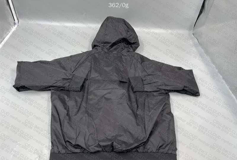 Nike Windbreaker 4