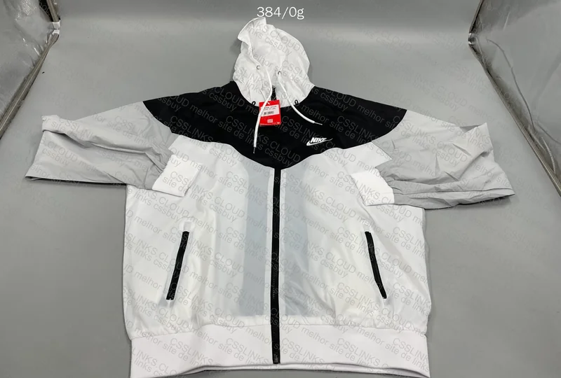 Nike Windbreaker 3