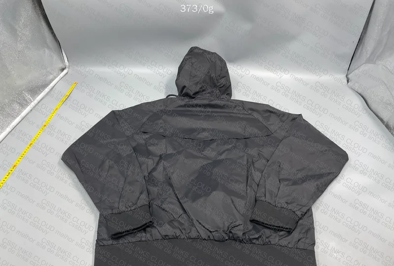Nike Windbreaker 4