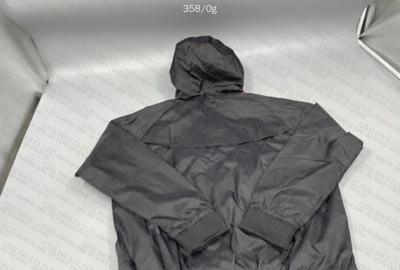 Nike Windbreaker 4