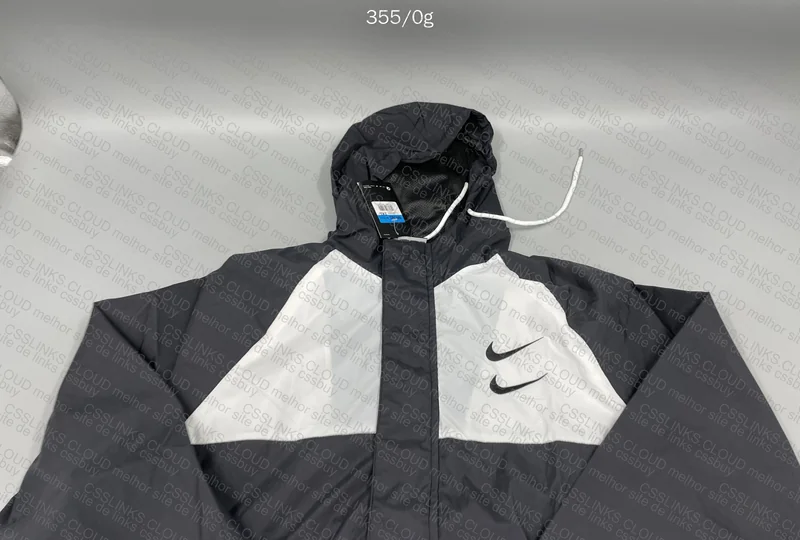 Nike Windbreaker 3