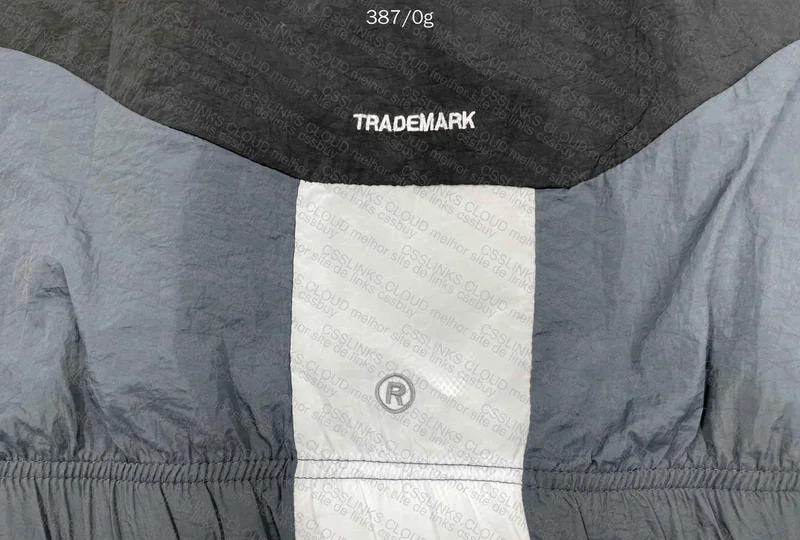 Nike Windbreaker 8