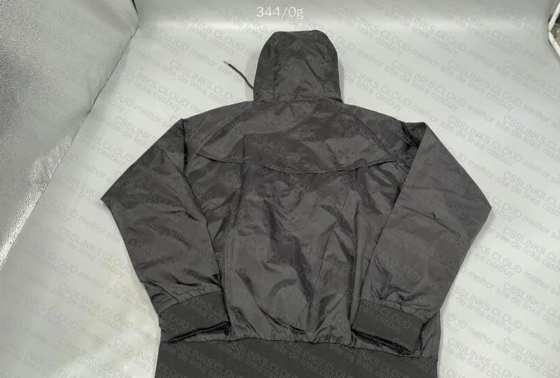 Nike Windbreaker 4