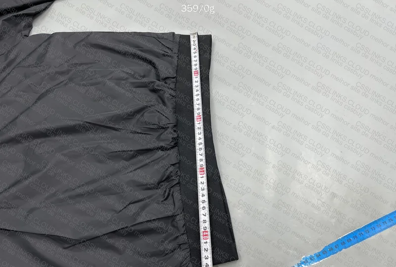 Nike Windbreaker 8