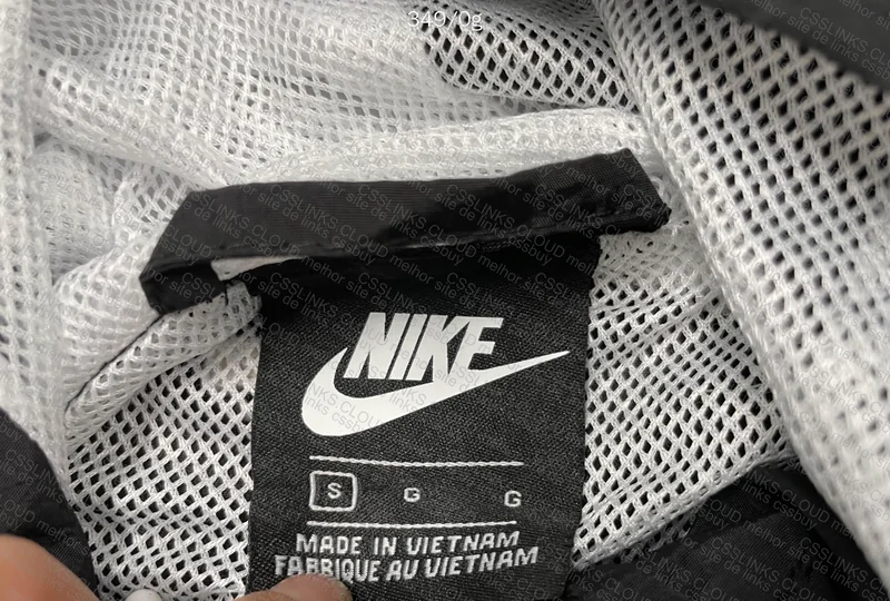 Nike Windbreaker 3