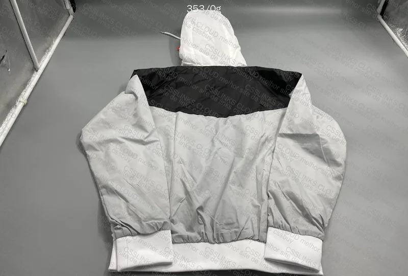 Nike Windbreaker 3