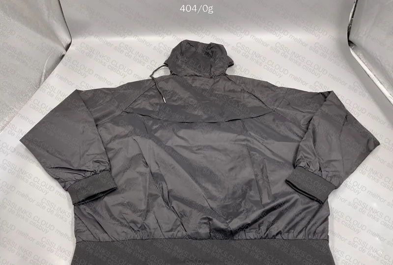 Nike Windbreaker 4