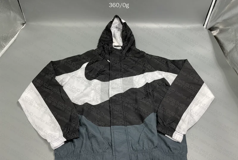 Nike Windbreaker 3