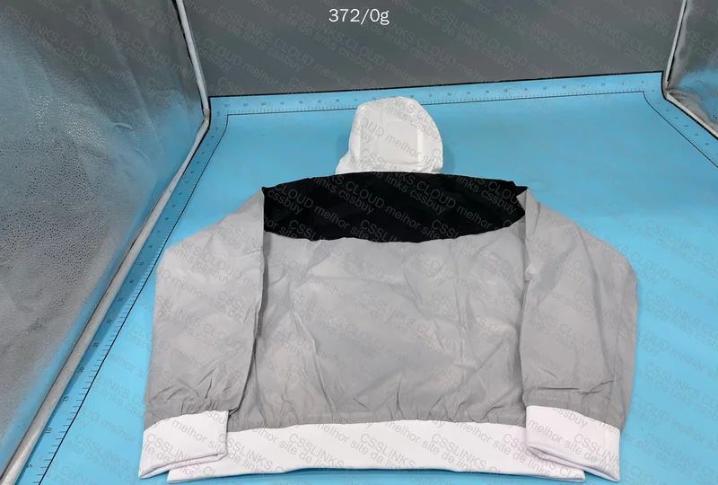 Nike Windbreaker 4