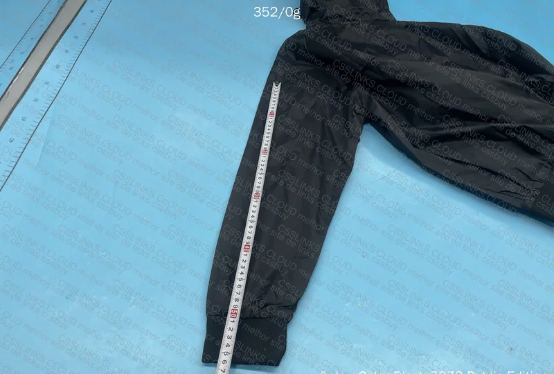 Nike Windbreaker 4