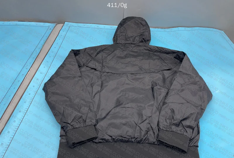 Nike Windbreaker 5