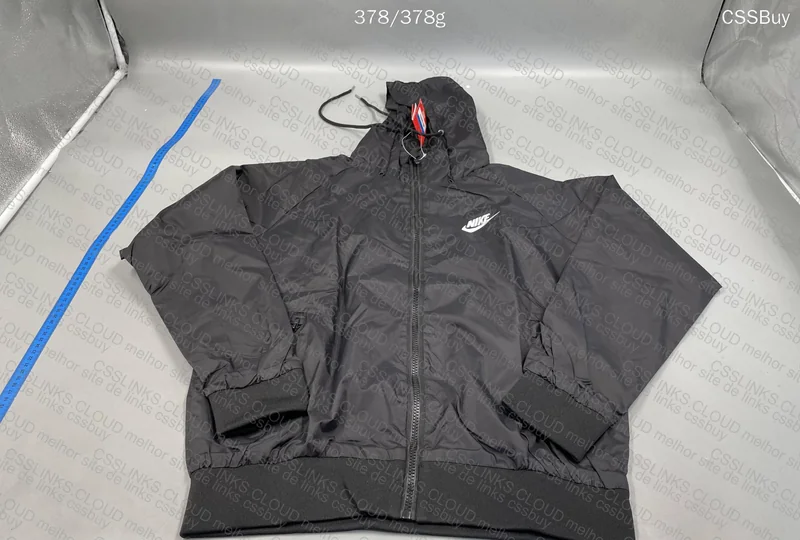 Nike Windbreaker (with measurements) 5
