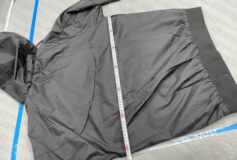Nike Windbreaker - with measurements 7