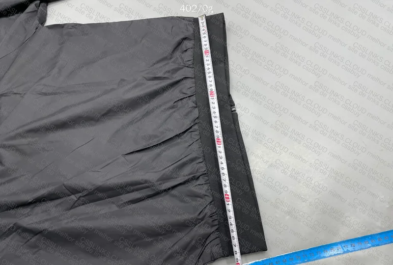 Nike Windbreaker - with measurements 8