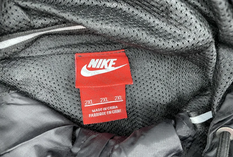 Nike Windbreaker (with measurements) 3