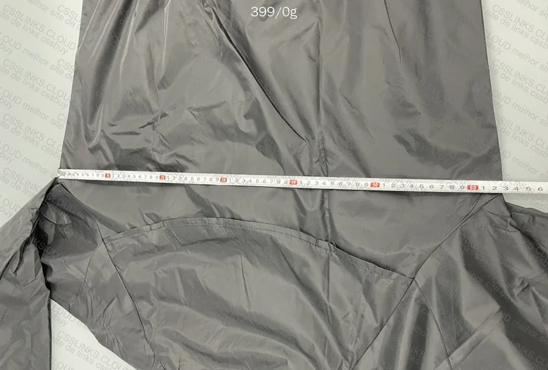 Nike Windbreaker (with measurements) 7
