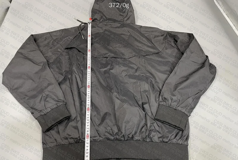 Nike Windbreaker with measurements 5
