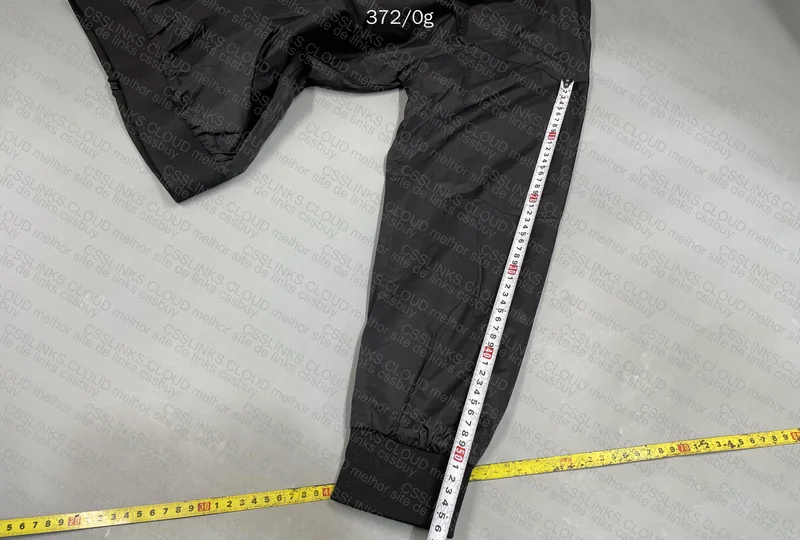 Nike Windbreaker with measurements 9