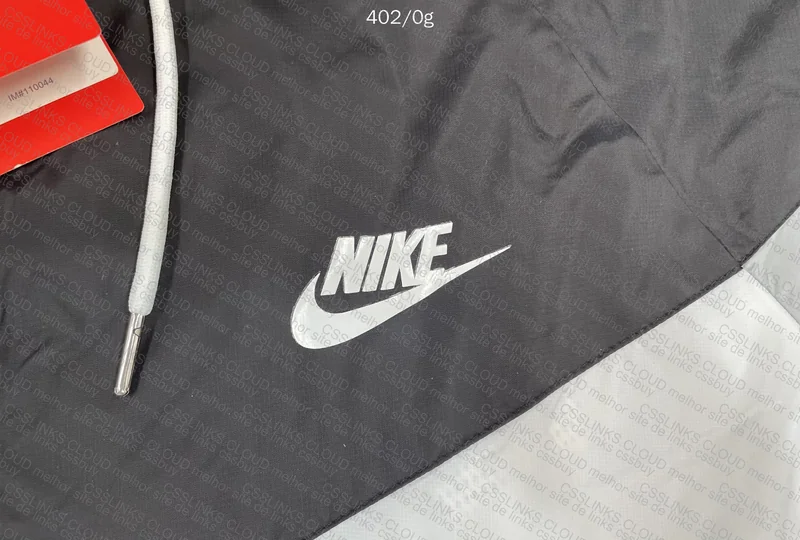 Nike Windbreaker (with measurements) 2