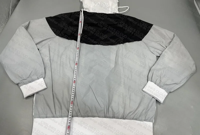 Nike Windbreaker (with measurements) 4