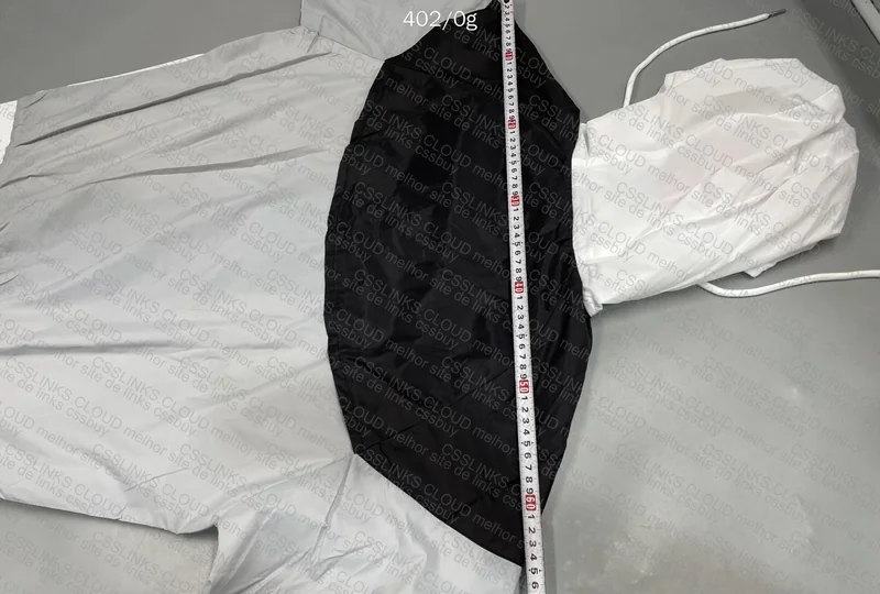 Nike Windbreaker (with measurements) 7