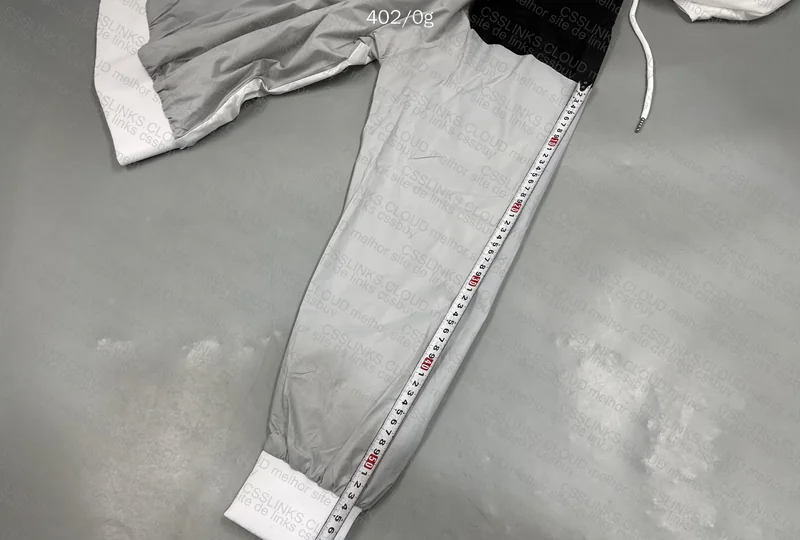 Nike Windbreaker (with measurements) 8
