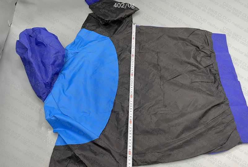 Nike Windbreaker (with measurements) 6