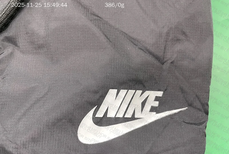 Nike Windbreaker with measurements 3