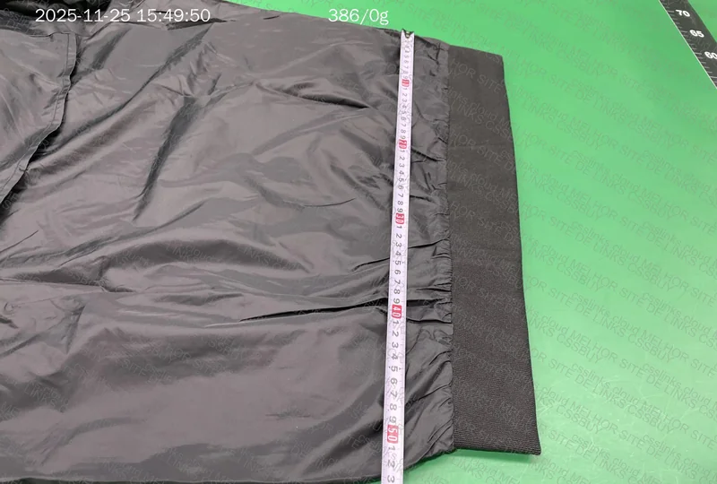 Nike Windbreaker with measurements 8