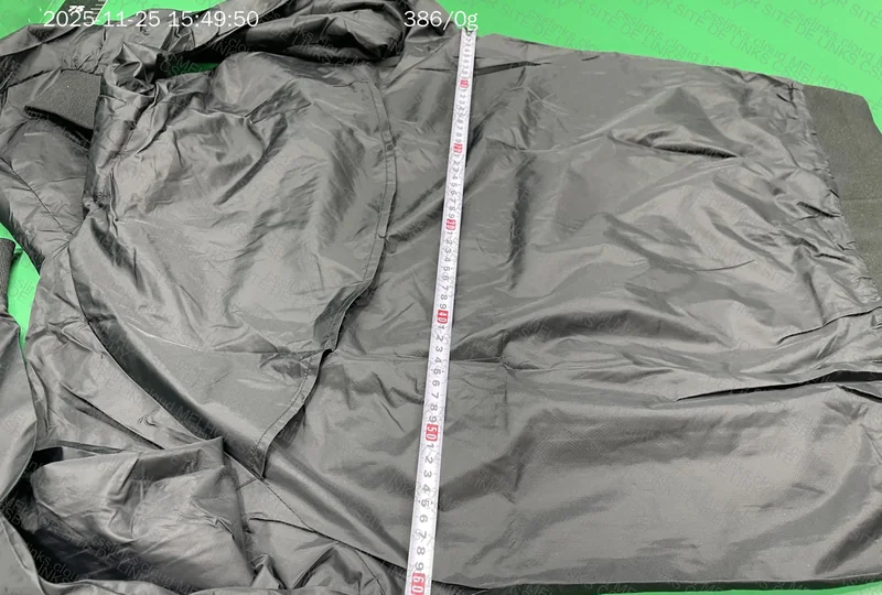 Nike Windbreaker with measurements 9