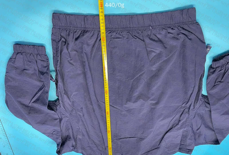 Nike Purple Windbreaker (with measurements) 4