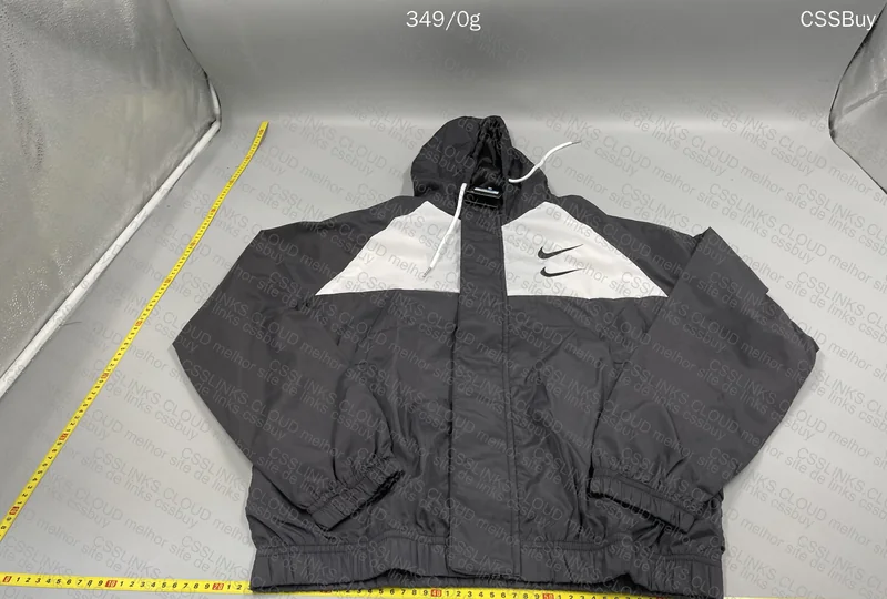 Nike Swoosh Windbreaker