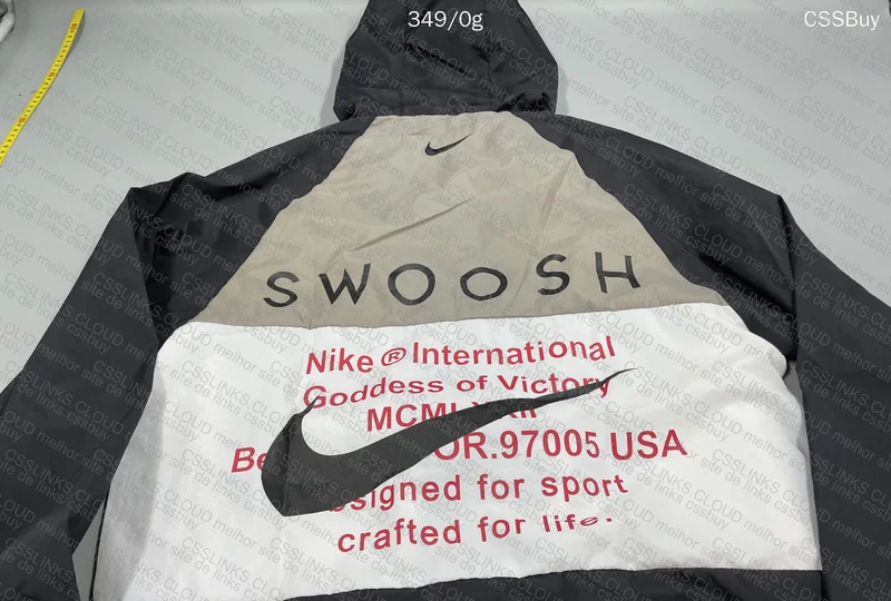 Nike Swoosh Windbreaker 3