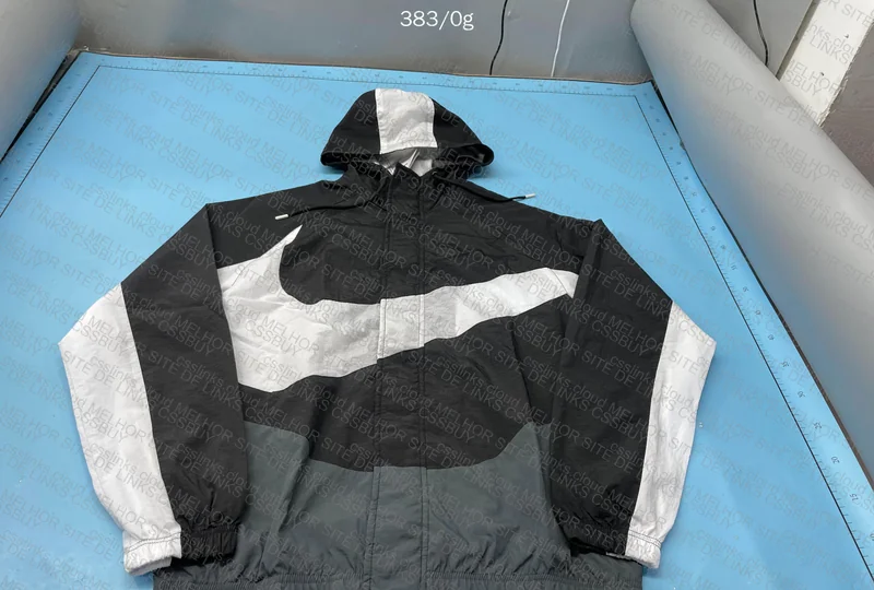 Nike Swoosh Windbreaker 2