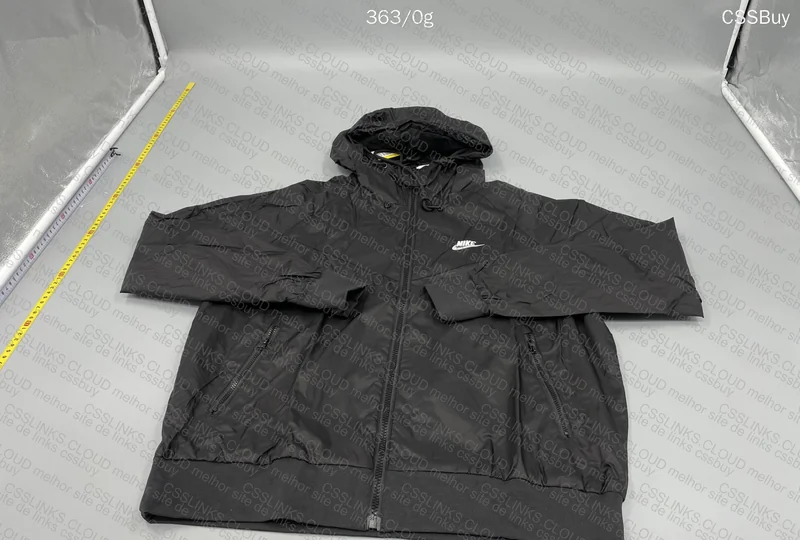 Nike Windrunner Windbreaker 2