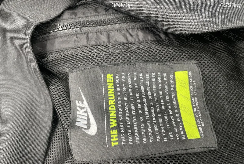 Nike Windrunner Windbreaker 4