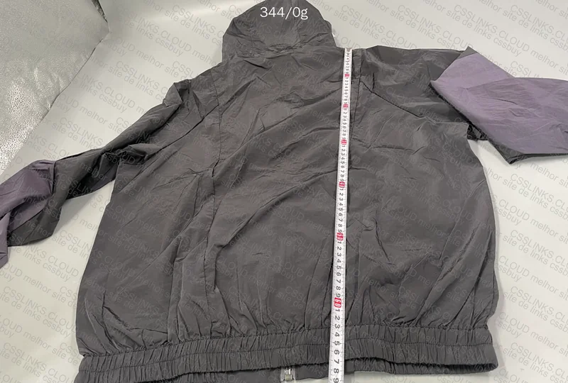 Oakley Windbreaker with Measurements 3