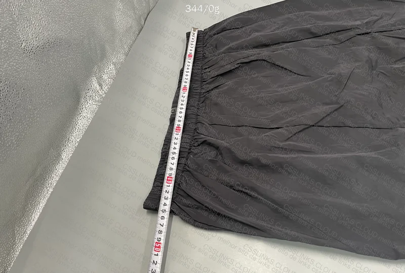 Oakley Windbreaker with Measurements 6