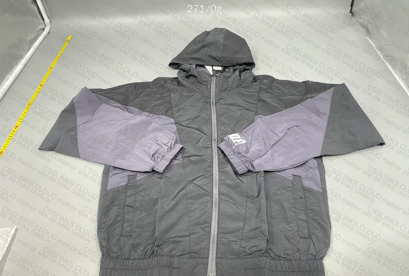 Oakley Vintage Windbreaker 2