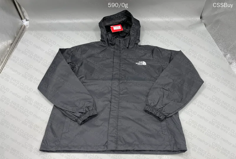 The North Face Windbreaker 3