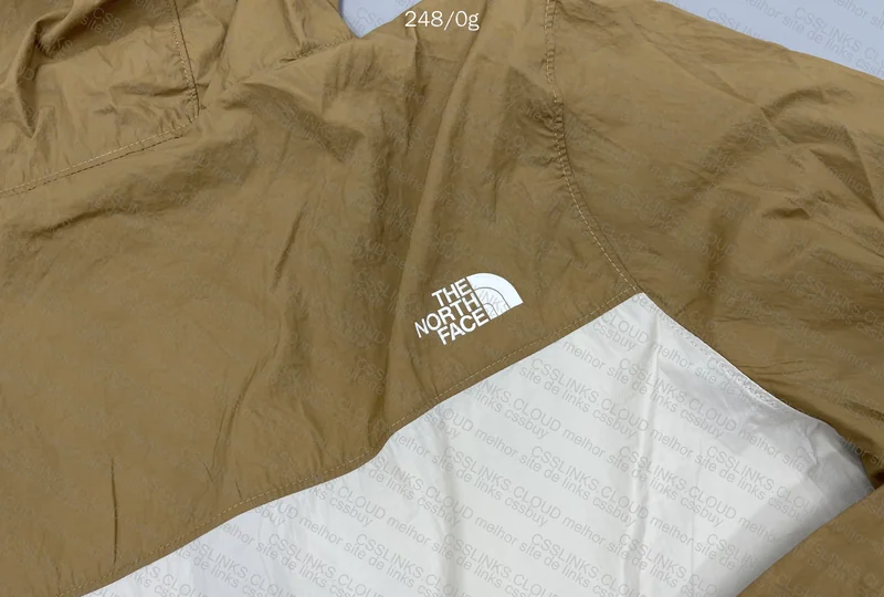 The North Face Windbreaker (TNF) 3
