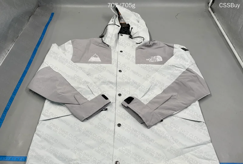 The North Face Windbreaker (TNF) Icon 3