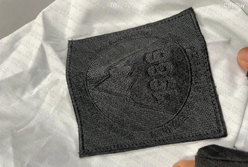 The North Face Windbreaker (TNF) Icon 5