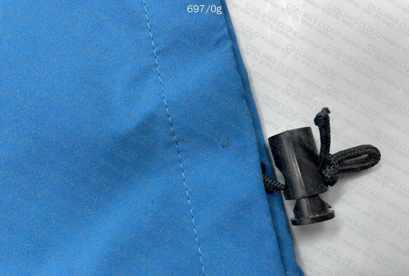 TNF Windbreaker 3