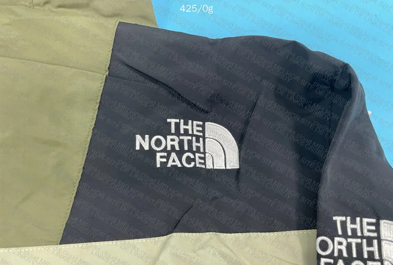 TNF Windbreaker 5