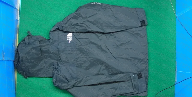 TNF Windbreaker #ZOK 1.9.9.0 2
